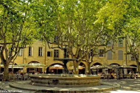 Le Moderne A Nimes, Proche Arenes Et Gare Apartment Nimes